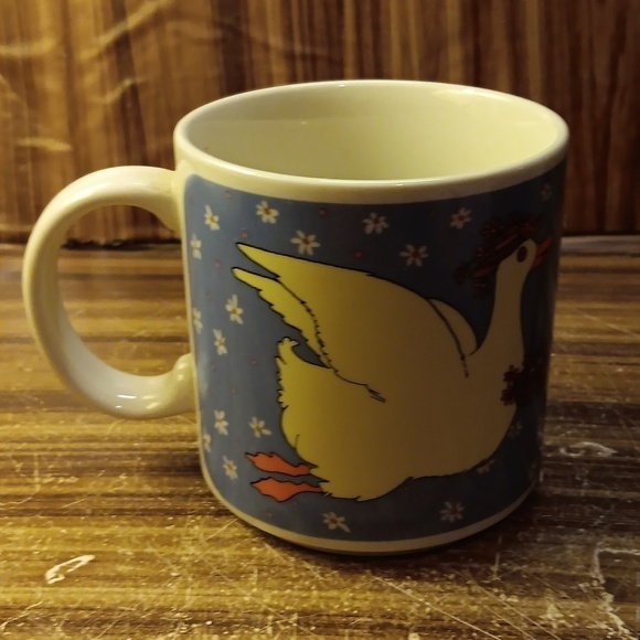 Vintage Gracey Goose 🪿 ☕️ coffee cup - Picture 2 of 5